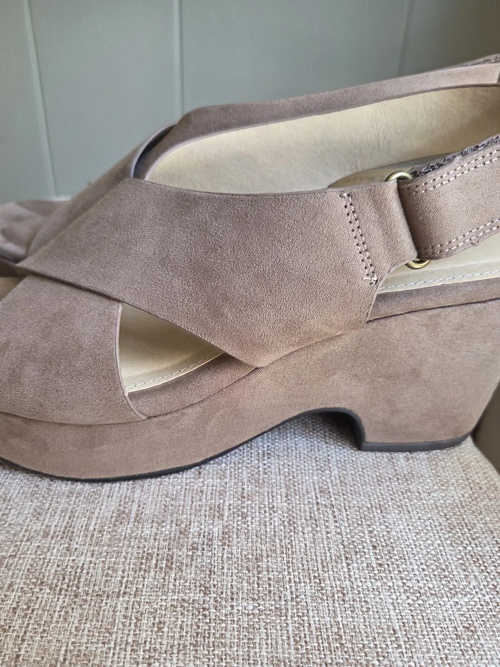 CL by Laundry Women's Taupe Suede Slingback Platform Heel